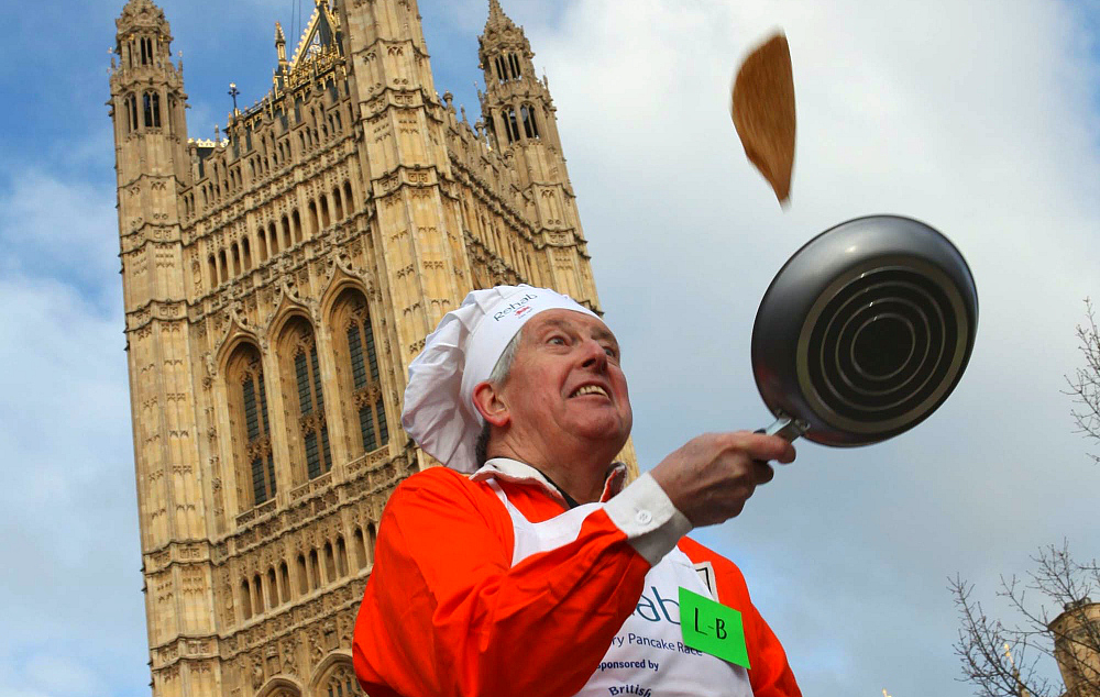 Parliamentary-Pancake-race