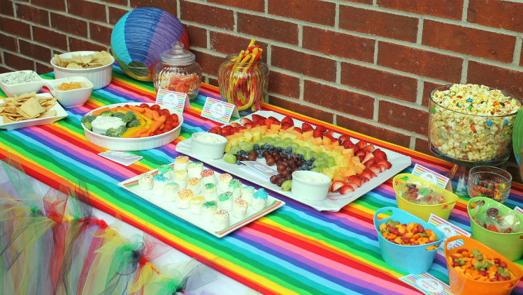 rainbow snackes table