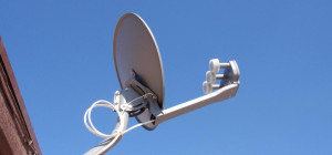 What to Consider Before Installing a Satellite Dish On Your Roof