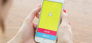 Tell-Tale Signs That You Are Hooked To Snapchat