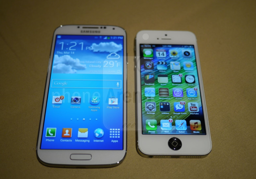IPhone 5 Vs. Samsung Galaxy S4: The Smartphone Heavyweight Title Fight