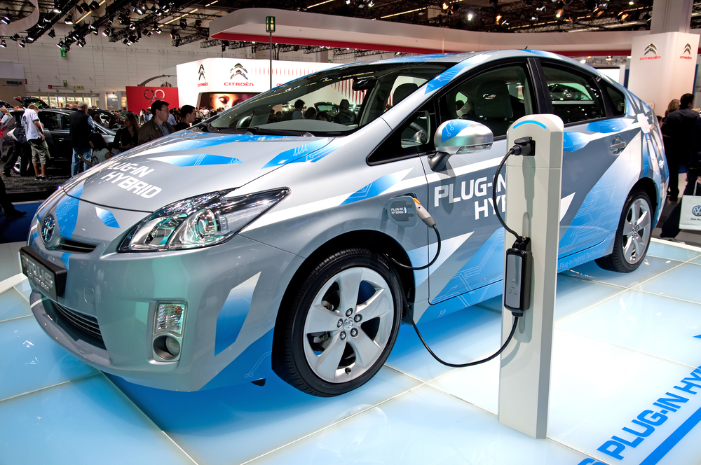 Electric Cars and Major Challenges for Auto Manufacturers