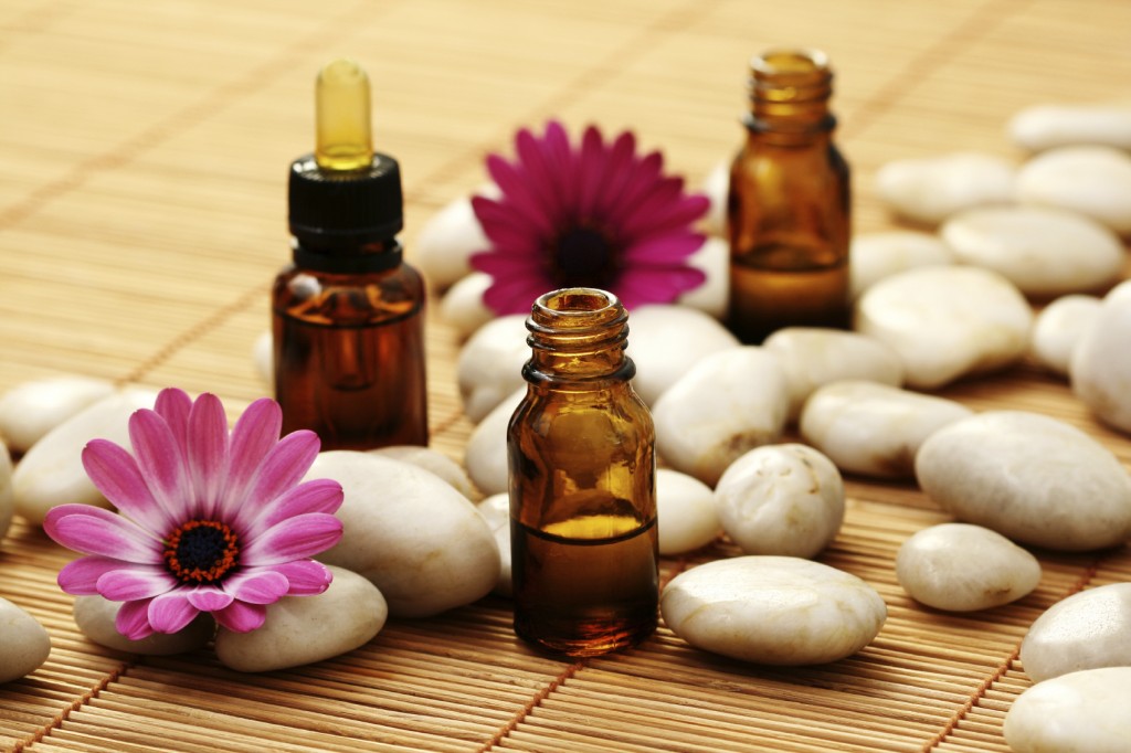 Fighting Common Ailments with Aromatherapy