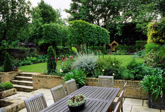 How to Make Small Backyards Look Bigger