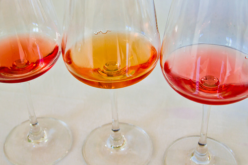 Methods to Give Red Wine a Different Color