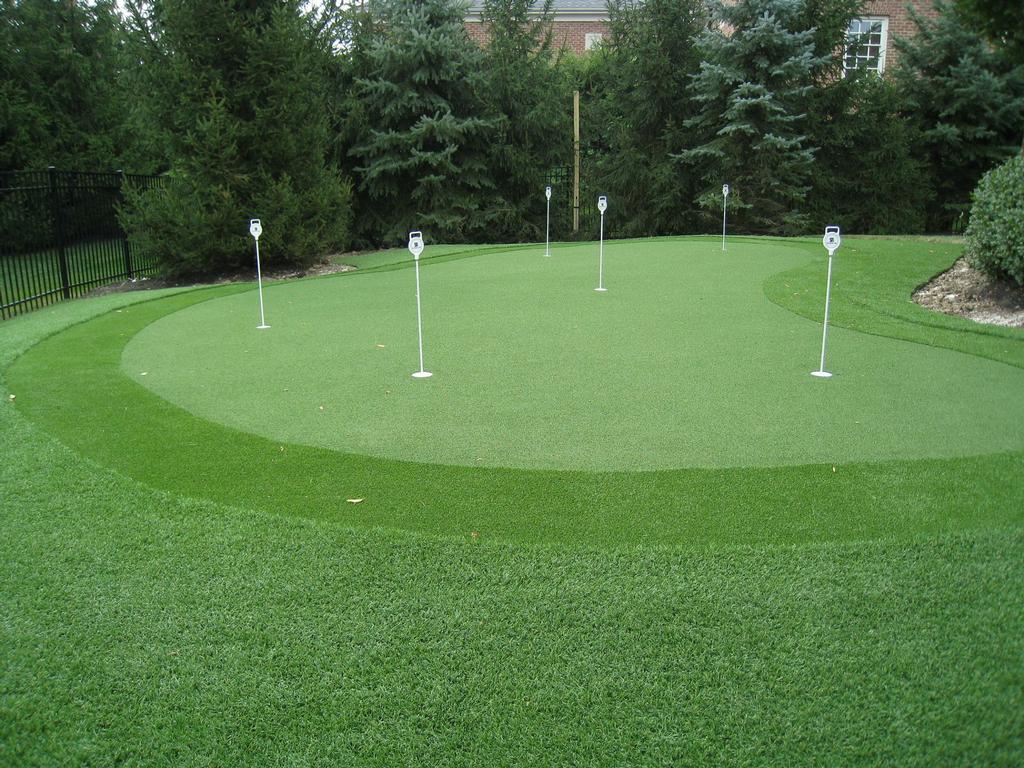 A Quick Tutorial to Build Your Own Putting Green