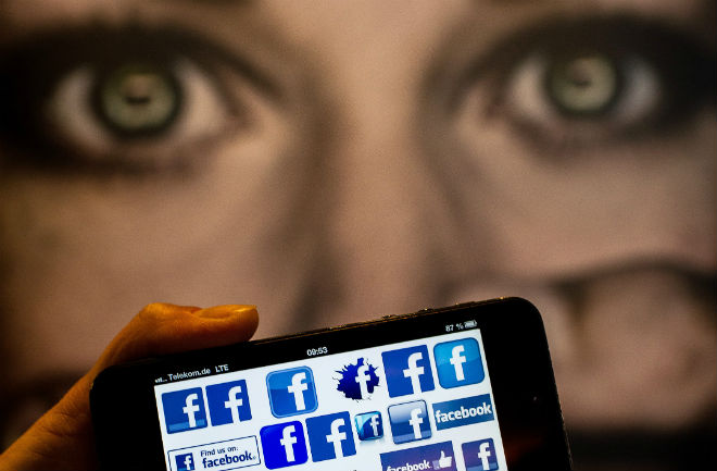 Will Facebook Profiles Benefit from Face Profile Recognition?