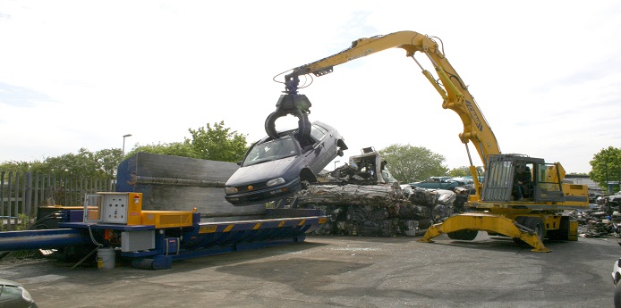Top Reasons to Use Scrap Car Services