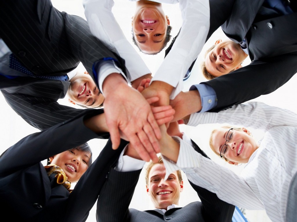 To Trust or Not to Trust - How to Lead a Team with Confidence