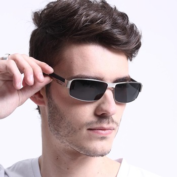 Why Wear Designer Sunglasses, Aren’t They All the Same?