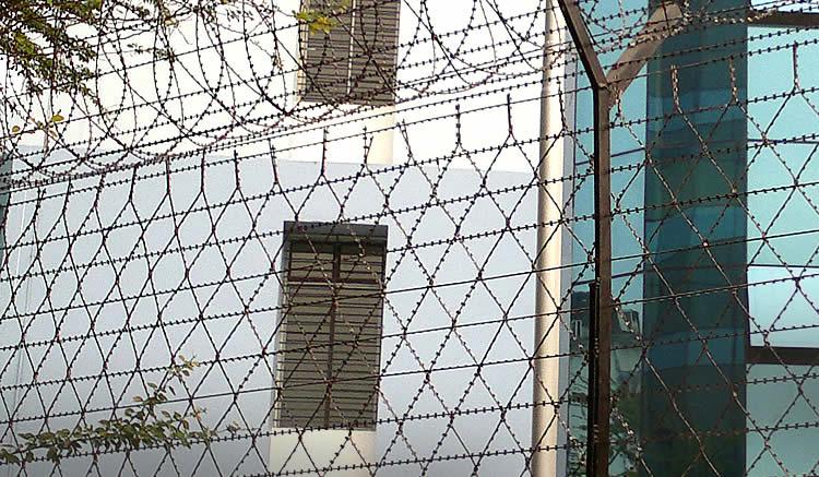 Security Fencing: Razor Wire is One of The Best Prevention Solutions