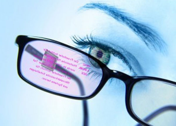 Heading to Buy Eyeglasses Online? Must Know the 7 Top Tips
