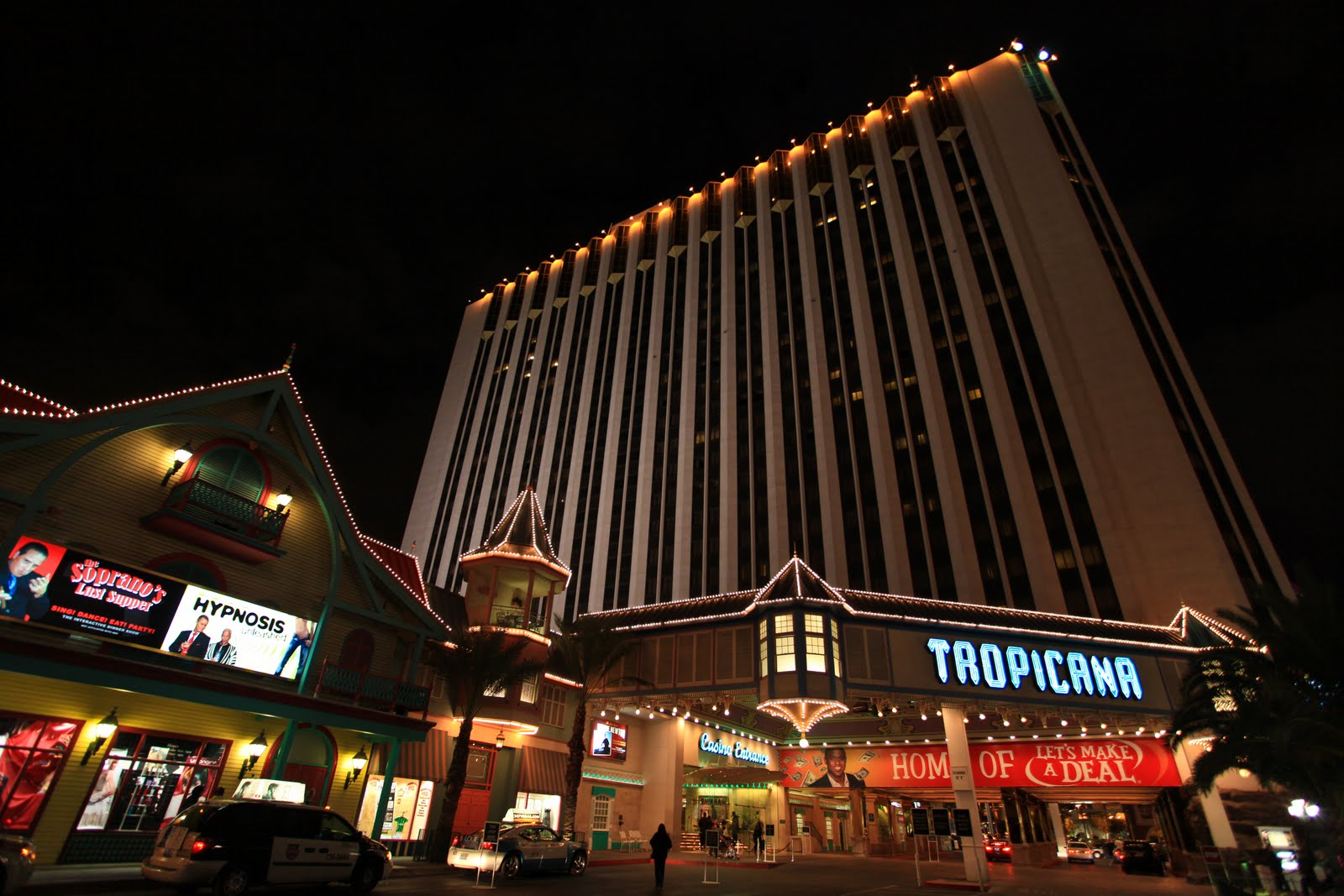Tropicana Las Vegas a DoubleTree by Hilton Hotel and Resort, Лас-Вегас - обновленные цены года