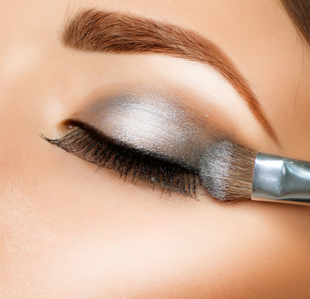 Eyelash extensions: know these tips before going to Salon