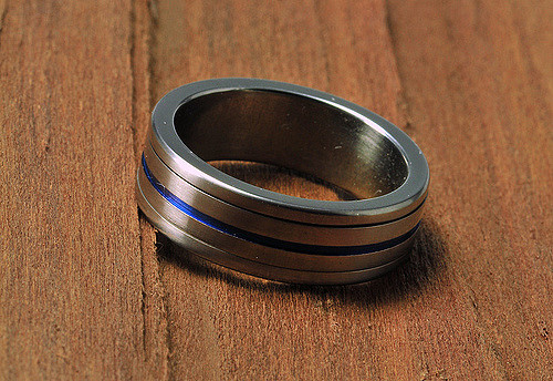 Should a Couple Choose Matching Wedding Bands?