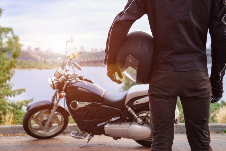How Technology Help Riding Motorcycles Safer