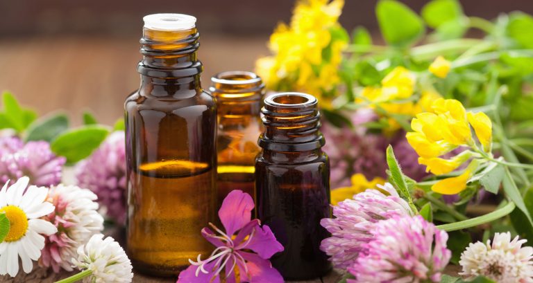 6 Easy Medical Uses of Essential Oils
