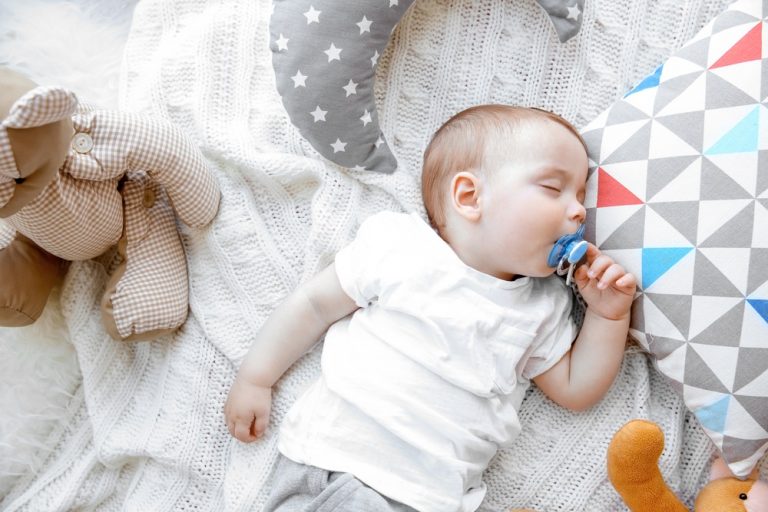 5 Important Things that Should Always be Non-Toxic in Your Baby’s Nursery