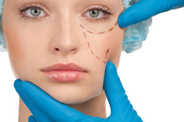 Reasons Why Women Go For Cosmetic Surgery