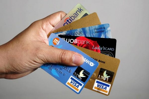 How To Choose The Right Credit Card in Singapore