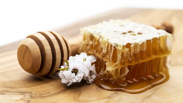 Why You Need To Have Manuka Honey At Home