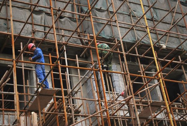 Why Every Construction Site Needs Proper Scaffolding
