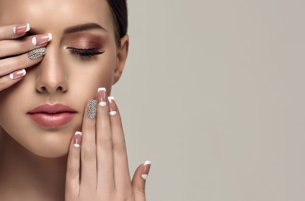 beautiful nails without dry skin around the nails