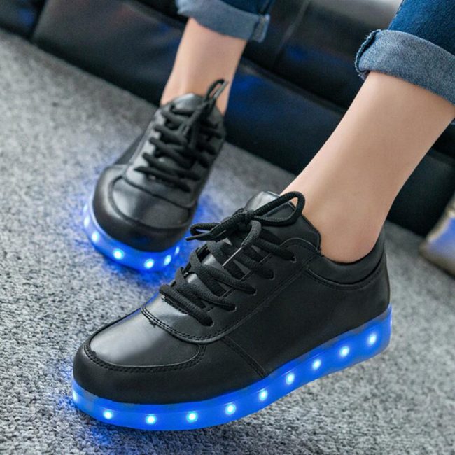 5 Fashion Trends to Wear Your LED Shoes