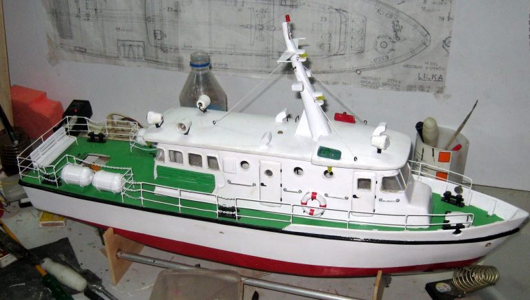 The History of Wooden Model Ship Building