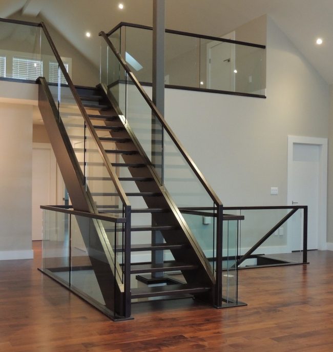 Glass Railings – Pros, Cons, and Its Different Types