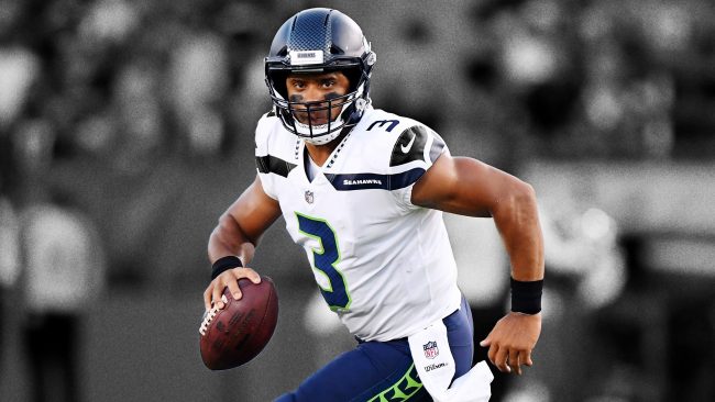Russell Wilson Plans to Play till 45 by Using a Personal Hyperbaric Chamber
