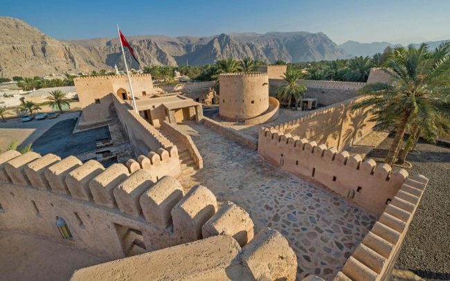 8 Reasons Why You Should Visit Oman at least Once in Your Lifetime