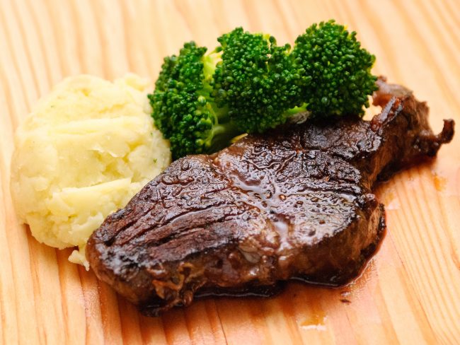 6 Signs the Steak You’re Buying is High-Quality  