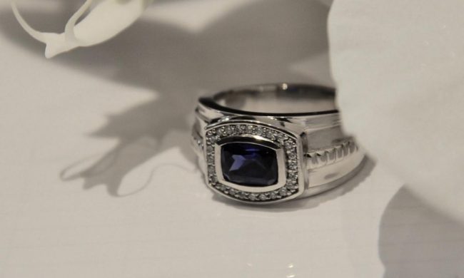 You Should Get a Custom Wedding Ring