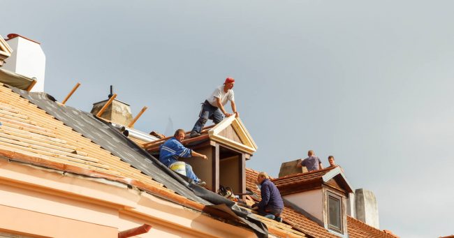 When is the Best Time to Install a Roof in Macomb County?