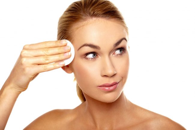 Tips to Help You Avoid Having Oily Skin