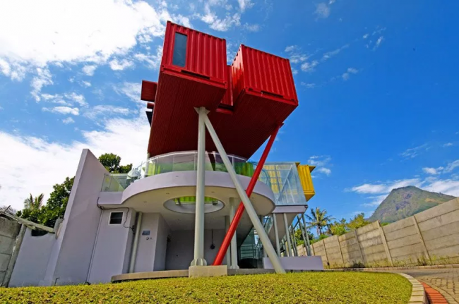 The Most Unusual Ways Shipping Containers Have Been Used