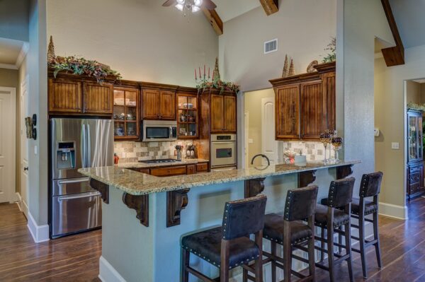 5 Reasons Why You Should Install Solid Wood Kitchen Cabinets