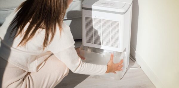 What is a Dehumidifier – Types and Benefits